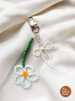 Daisy Flower Beaded Bag Charm – Handmade Cute Floral Keychain (Copy)